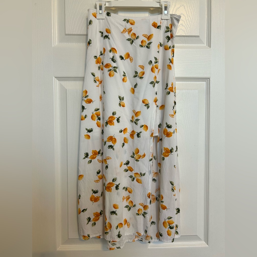 Abercrombie & Fitch Midi Lemon Print Skirt XS
